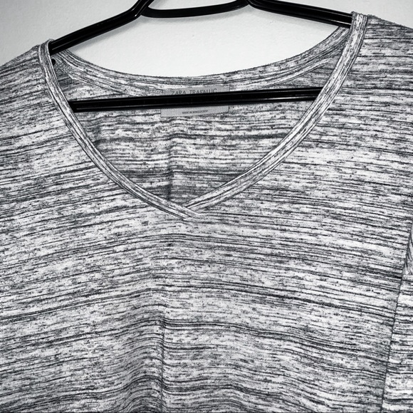 Zara • long sleeved, drop shoulder top - Picture 3 of 5